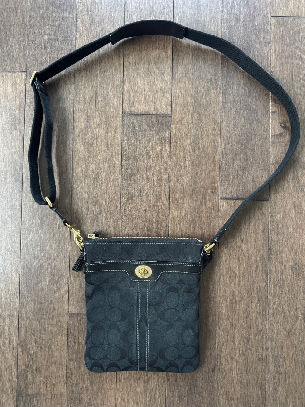 Coach Black Signature Crossbody with Gold Hardware
